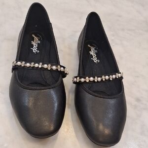 New Jellypop Comfort Fit Black Ballet Flats Pearl Rhinestone Strap Sz 10M Dressy